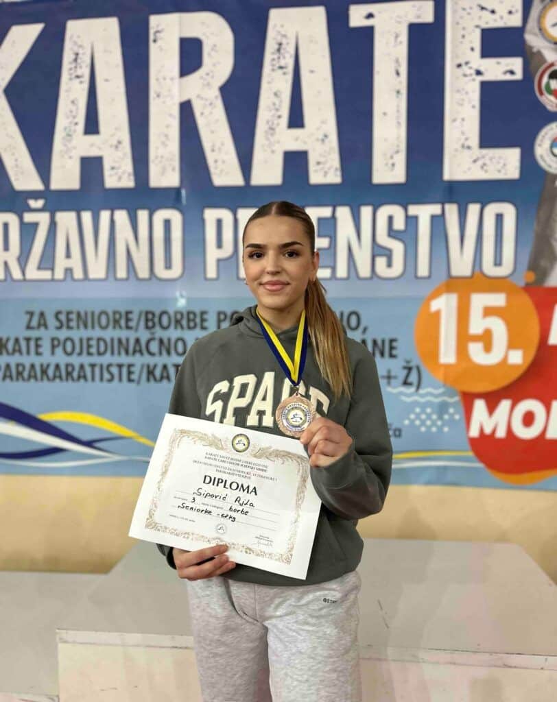 Ajla Sipović ide na Evropsko seniorsko prvenstvo u karateu | Treća gimnazija Sarajevo