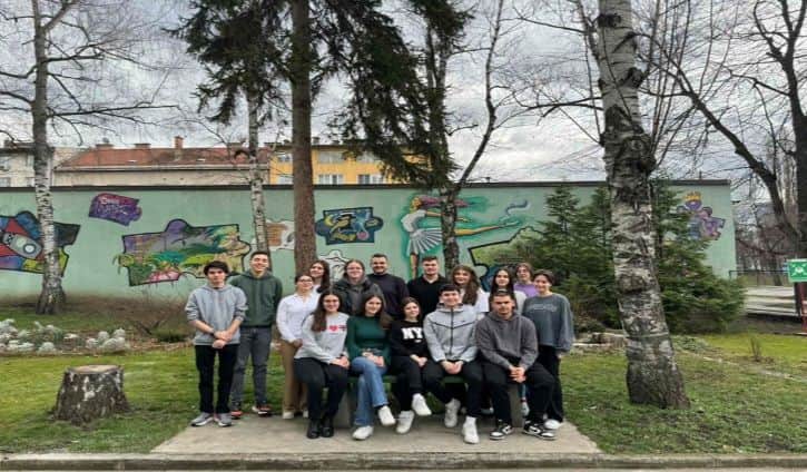 Tim naše škole osvojio drugo mjesto na kantonalnom takmičenju "Projekt građanin" | Treća gimnazija Sarajevo